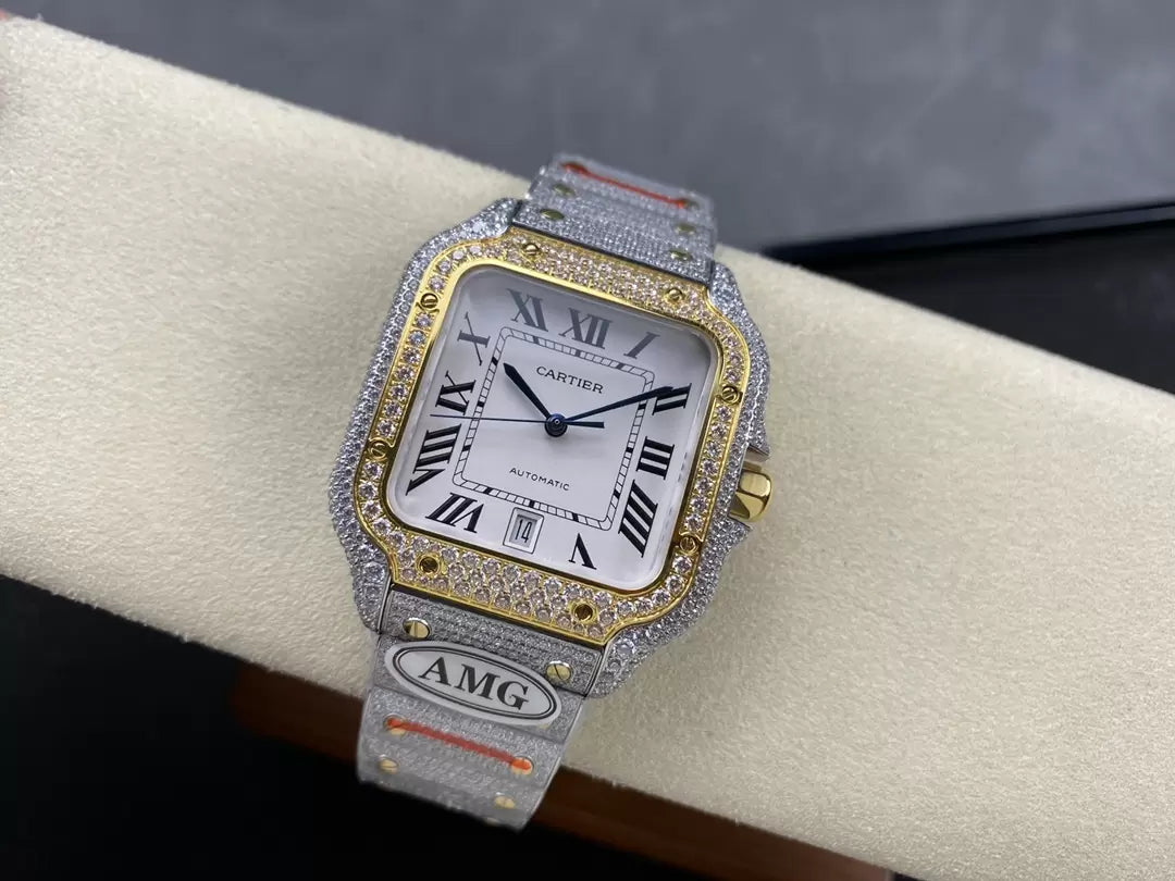 ساعات سانتوس دي كارتييه الماسية بمينا أبيض وذهبي 1:1 أفضل إصدار من مصنع AMG وأحجار سواروفسكي