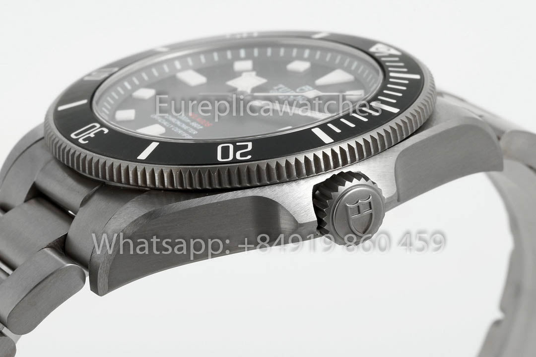 ساعة Tudor Pelagos M25407N-0001 تيتانيوم 1:1 أفضل ساعة استنساخ من مصنع ZF