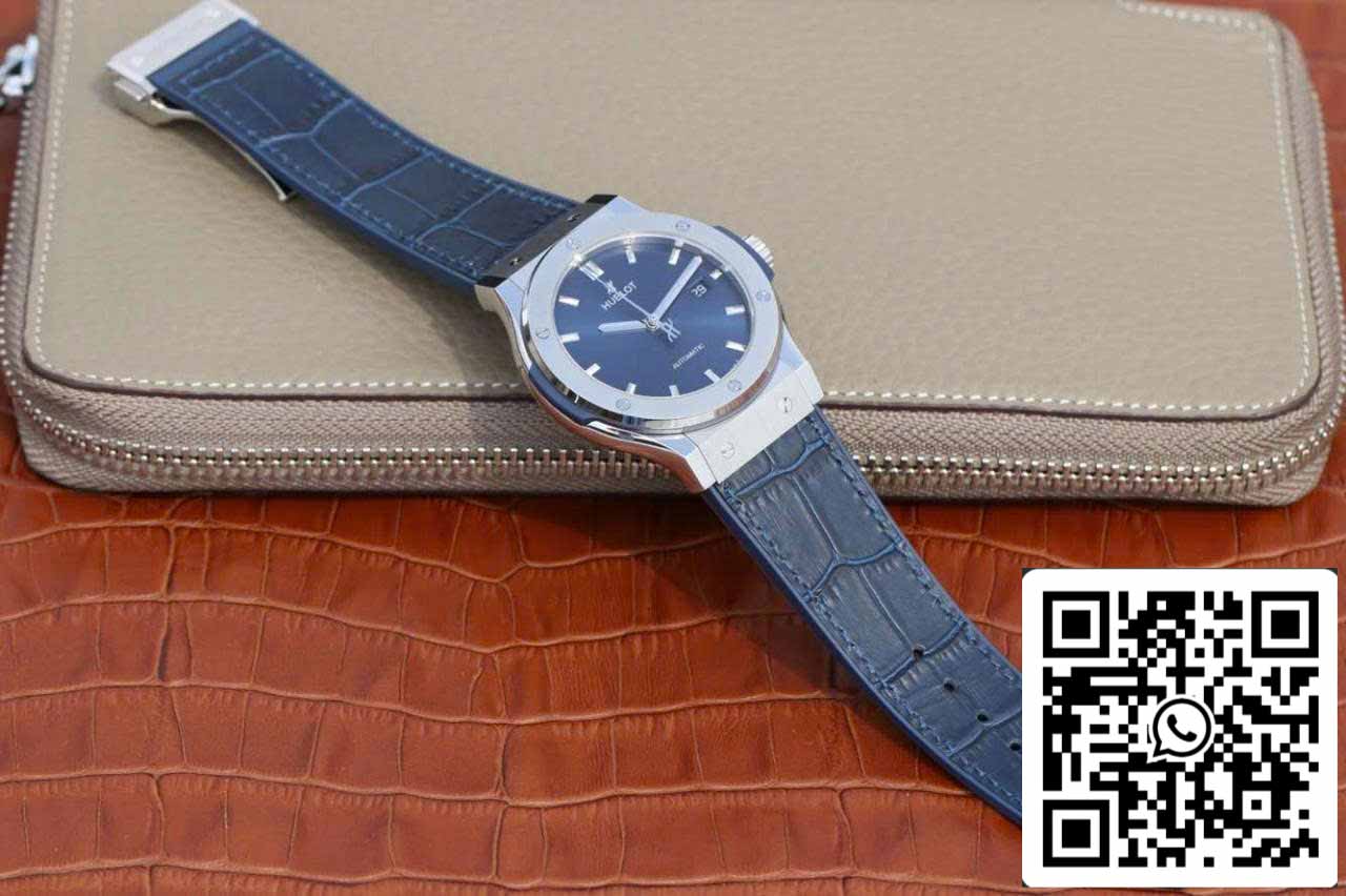 ساعة هوبلو كلاسيك فيوجن 542.NX.7170.LR 1:1 بيست إيديشن JJ فاكتوري بمينا زرقاء