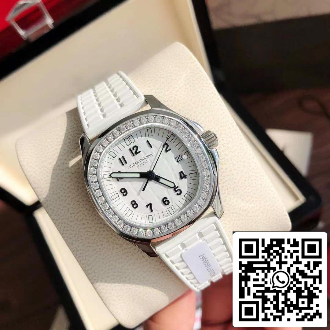 ساعة باتيك فيليب أكوانوت 5267/200A-010 بإطار من الماس - آلية سويسرية أصلية