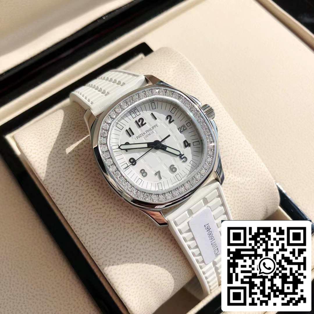 ساعة باتيك فيليب أكوانوت 5267/200A-010 بإطار من الماس - آلية سويسرية أصلية